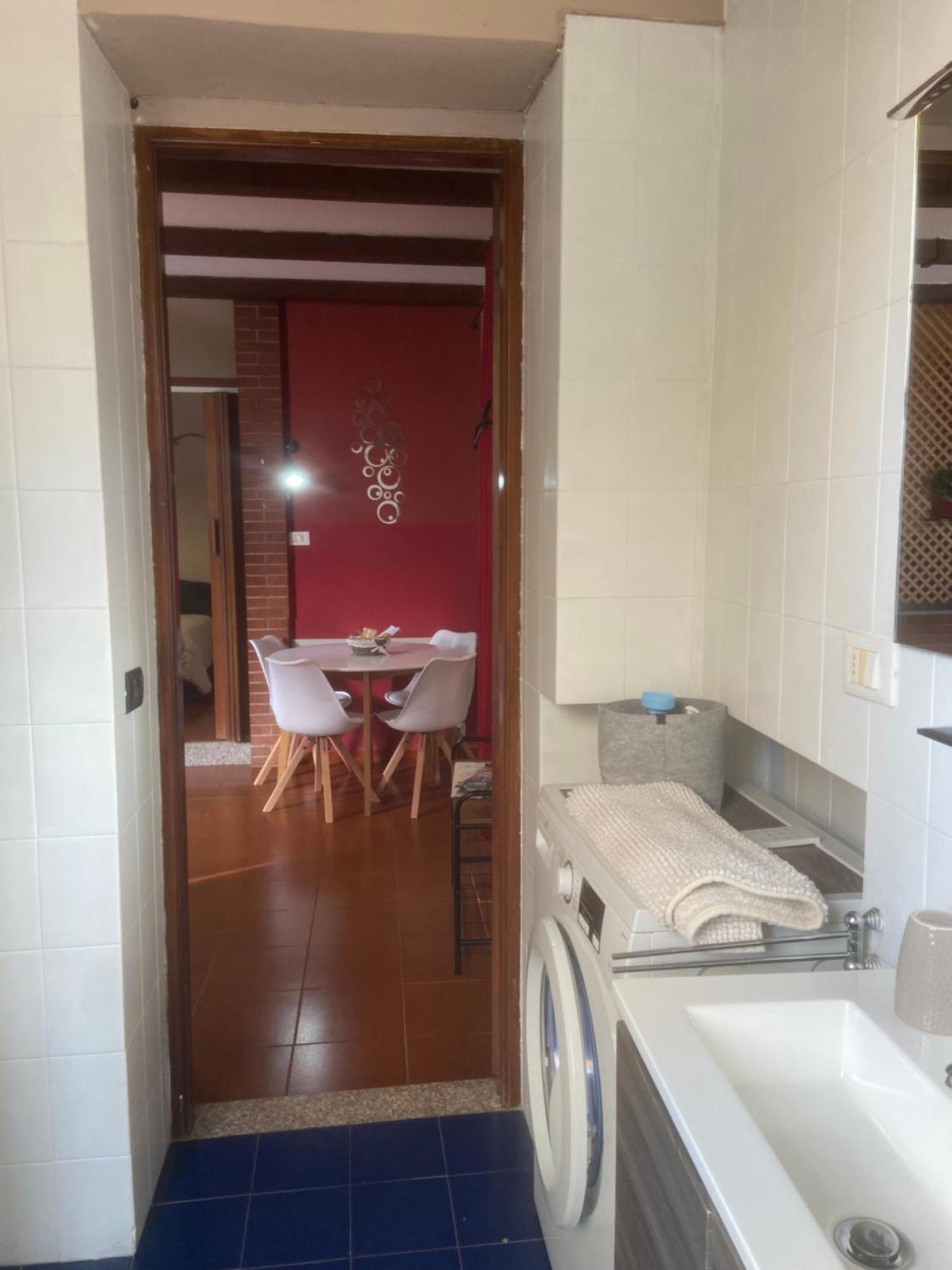 Appartamento Homemade A Due Passi Da Centro Biella Exterior foto
